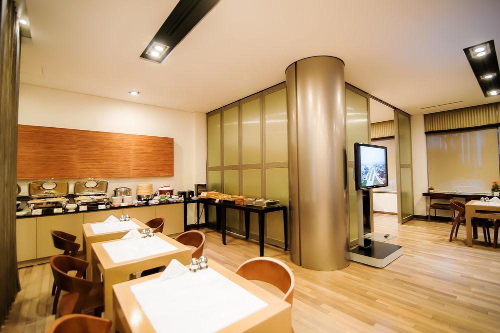 Yoido Hotel Seoul Exterior photo